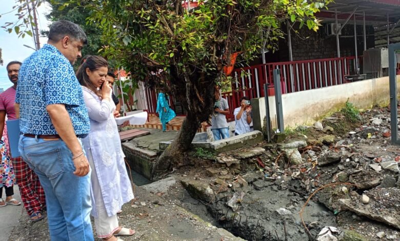 District Magistrate Savin Bansal heard the complaints of the general public under the "Janta Darshan" program