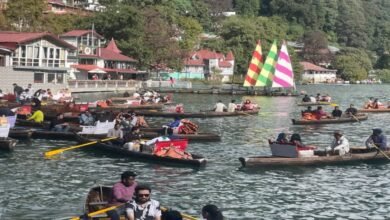 Pleasant weather in Uttarakhand: Crowd of tourists in Nainital and Mussoorie, appeal for caution regarding health