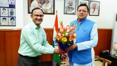 Additional Secretary Mukesh Thapliyal retired after 39 years of service, Chief Minister congratulated him