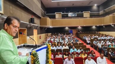 Dialogue program of 105 newly appointed officers in the Urban Development Department, discussion on the intention of the 74th Constitutional Amendment