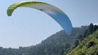 Youth and women of Uttarakhand are creating new dreams in adventure tourism through free paragliding training