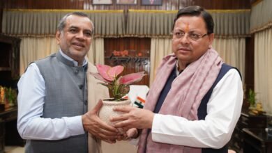 Dehradun: Paresh Rawal met CM Pushkar Singh Dhami, shared shooting experience in Uttarakhand, praised the state's film policy