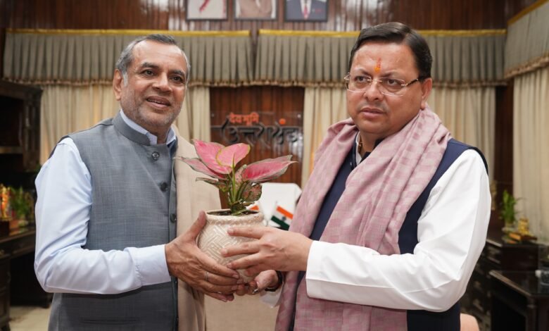 Dehradun: Paresh Rawal met CM Pushkar Singh Dhami, shared shooting experience in Uttarakhand, praised the state's film policy