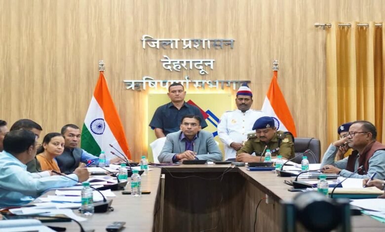 DM Savin Bansal gave strict instructions to improve road safety, sanctioned Rs 30 lakh