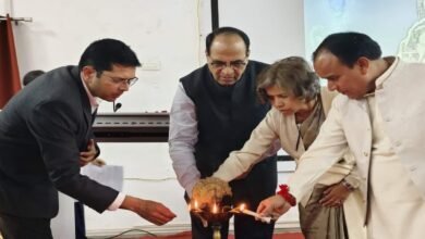 Charak oath in Doon Medical College: Health Minister gave the message of human service and positive thinking to the students