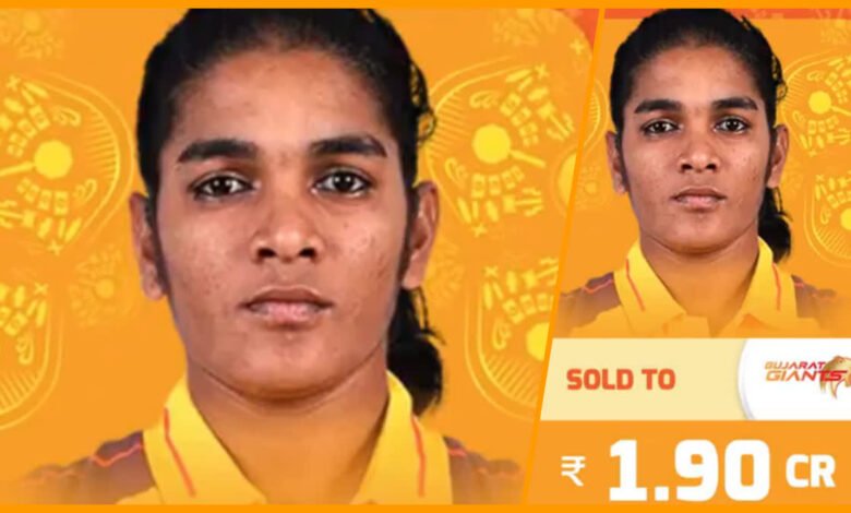 Dharavi's daughter Simran Sheikh became the most expensive player of WPL 2025, bought by Gujarat Giants for Rs 1.9 crore