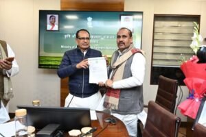 Pre-budget meeting: Peasant chairman Ashok Baliyan presented suggestion