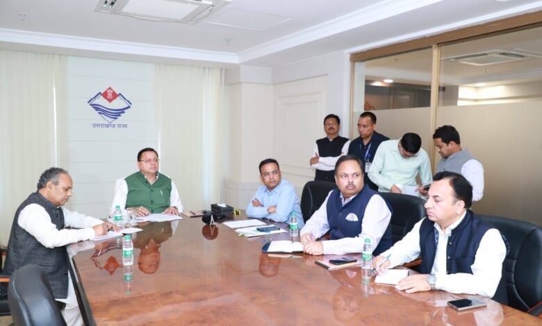 Meeting of CM Helpline 1905: Instructions to expedite the resolution of pending problems