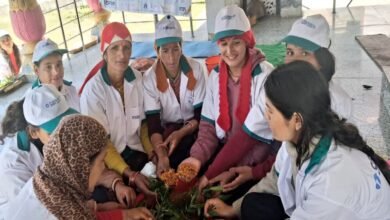 Women are busy preparing for the Char Dham Yatra, special training program is going on in Kharsali