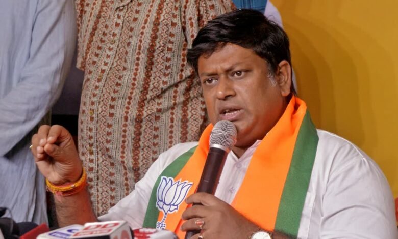Mughal era has not been removed, only repetition has been eliminated: Sukanta Majumdar