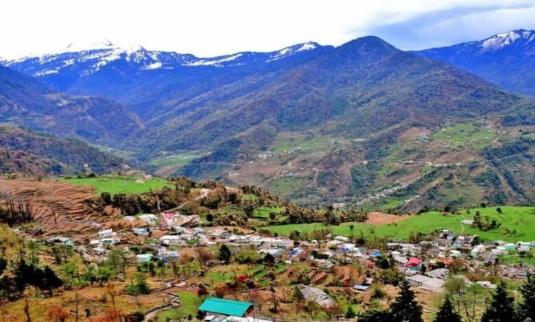 Weather in Uttarakhand: Cold increased due to rain and snowfall, difficulties of Chardham pilgrims increased