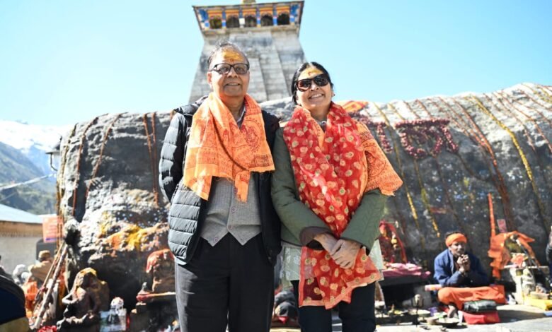 Dr. Arvind Panagariya, Chairman of the 16th Finance Commission, reached Kedarnath Dham and inspected the reconstruction work