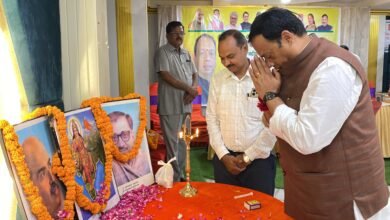 A grand worship and archana was performed at Badrinath Dham in the dignified presence of Shankaracharya ji