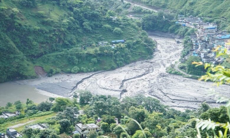 Nature's fury in Uttarakhand: Heavy rains wreak havoc in Teejam of Pithoragarh, people narrowly escape from falling tree in Mussoorie