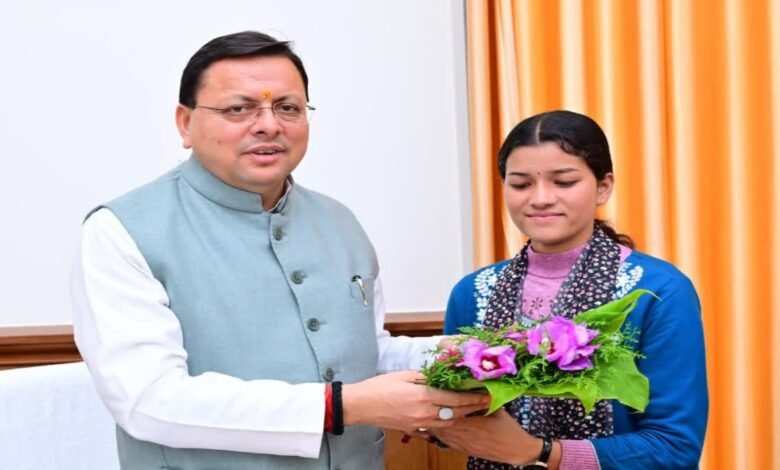 Gairsain's youngest village head Priyanka Negi met CM Dhami, development works were discussed