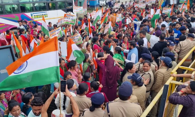 Public outrage roared on the demand of permanent capital in Gairsain