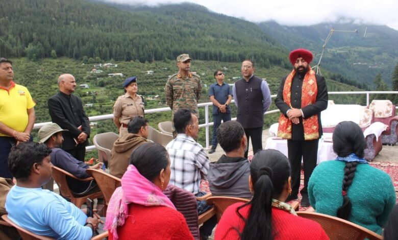Governor Gurmeet Singh reached Dharali-Harsil, assured help to the affected