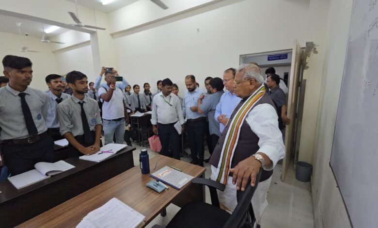 Inspection of Ramnagar ESTC Center: Union Minister Manjhi praised technical training, emphasized on road repair