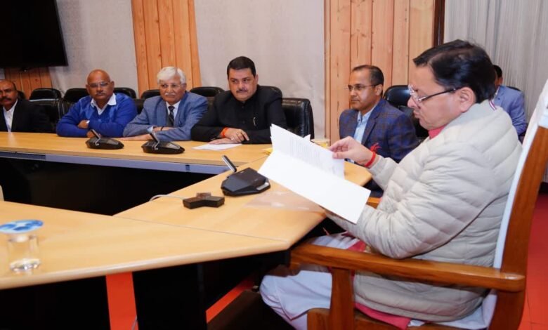 Advocates met the Chief Minister regarding the construction of chambers.