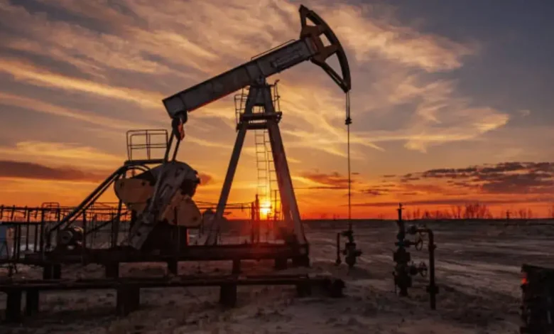 Venezuela sits on vast reserves of oil and gold, yet faces a deepening economic crisis—find out the full reasons.