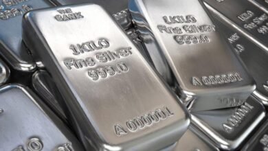 Gold and silver prices witness sharp fall on MCX, investors in shock.