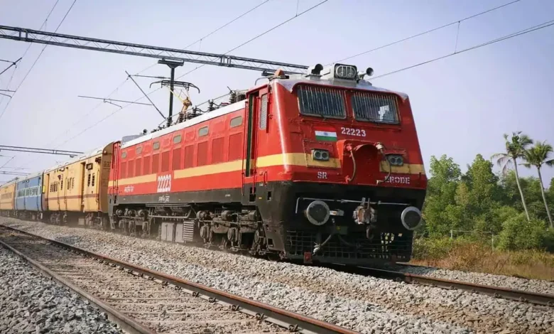Holi special trains bring relief to passengers, several additional services start from Delhi