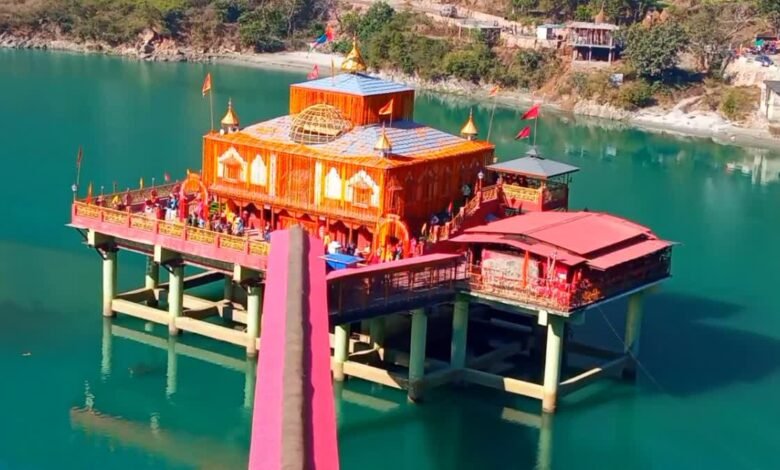 Dhari Devi Temple Mobile Ban: Mobiles are now 'no entry' at Dhari Devi Temple, lockers and single window system introduced for devotees, learn about the new rules.
