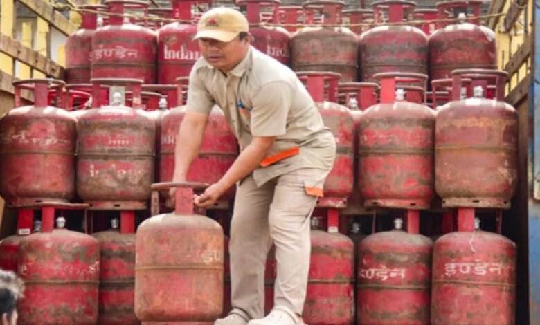 Major relief: LPG crisis in the country to end! States will receive 20% additional gas from March 23rd, with restaurants and hotels receiving priority.