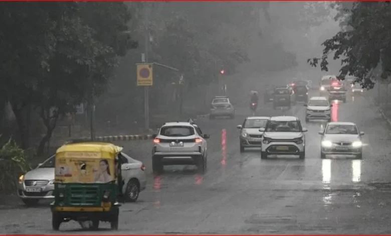 North India Weather Update: Nature's 'fierce form' in North India, rain alert in Delhi, storm havoc in Bihar and UP