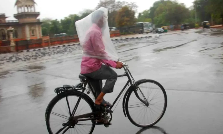 India Weather Update: March's 'farewell message', yellow alert for rain in 4 states including Delhi-UP, sound of snowfall in the mountains!