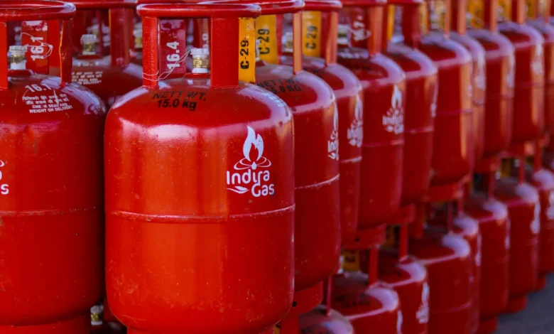 Dehradun Commercial Gas Crisis: Severe shortage of commercial gas cylinders in Dehradun, hotel and restaurant businesses on the verge of collapse