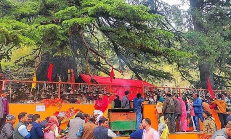 Latu Devta Temple: Animal sacrifice is banned at Latu Temple, with only spiritual worship now. Learn the unique secret of blindfolded worship.