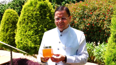 Forest Beekeeping Policy: ‘Forest Beekeeping Policy’ Implemented in Uttarakhand; Beekeeping in Forest Areas to Boost Income and Reduce Human-Elephant Conflict.