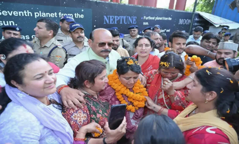 Nursing Protest Uttarakhand: Nursing Candidates' Sit-in Suspended After 161 Days; Relief Found in Government's Three Proposals