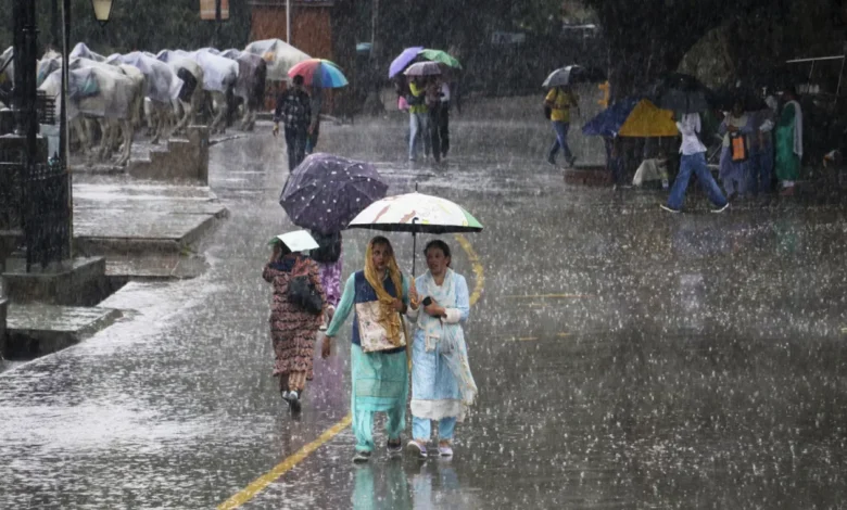 Uttarakhand Weather Today: Weather takes a turn in Uttarakhand; alert issued for rain and hailstorms in several districts; temperatures have dropped.