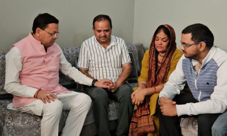 CM Dhami arrives in Almora to pay tribute to Lieutenant Bireshwar Goswami; a grand memorial gate to be built in the martyr's name.
