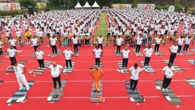 International Yoga Day 2026: Shilpa Shetty performed yoga with thousands of people in Gurugram; said there is no better remedy than Pranayama.
