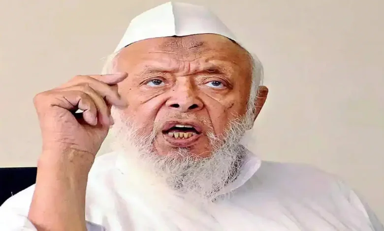 Controversy over 'Wage Jihad' Statement: Maulana Arshad Madani's remarks in Haridwar spark a fresh debate; he emphasizes the politics of love and harmony.
