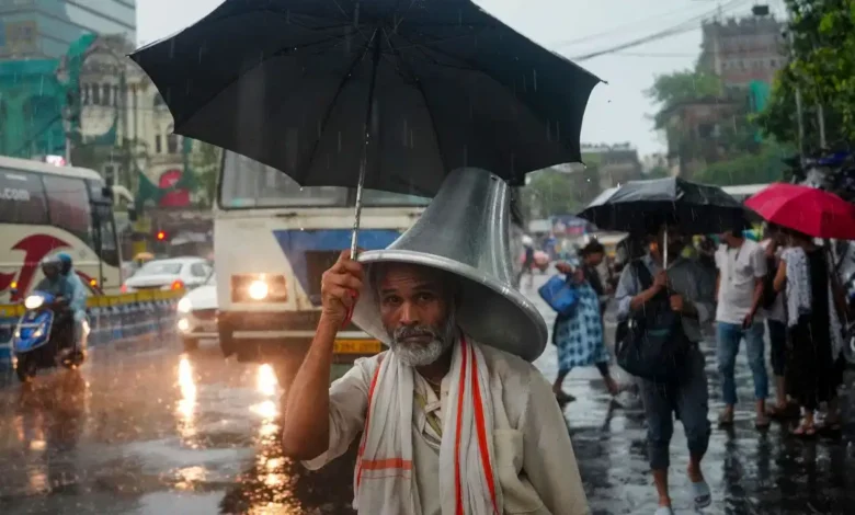 Weather Update: Rain alert for 24 states; heatwave havoc continues in UP; check the weather across the country, including Delhi, Bihar, and MP.