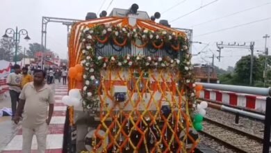 Ramnagar-Dehradun Express: Uttarakhand receives the gift of a new rail service; Railway Minister Ashwini Vaishnaw inaugurates it.