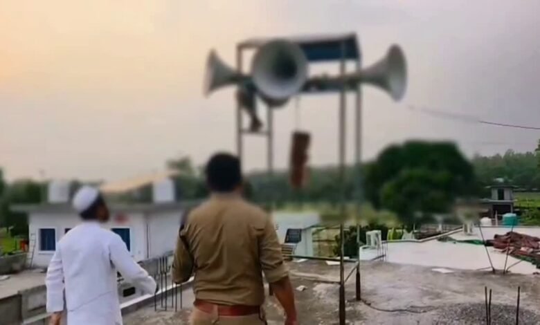 Dehradun Loudspeaker Action: Loudspeakers removed from religious sites in Dehradun; opposition to the move begins—here are the details.