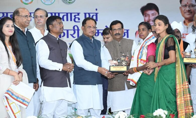Chhattisgarh Chief Minister Vishnu Deo Sai addressing the Chhattisgarh Cooperative Conference and announcing major initiatives for farmers, cooperative societies, and rural development.