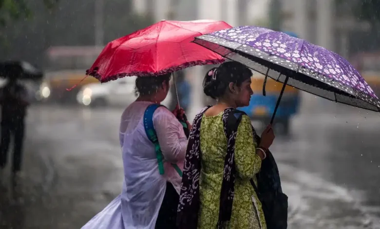 IMD Weather Alert: When will Delhi get relief from the sultry heat? Heavy rain alert for 15 states, including Bihar, UP, and MP; weather to change in the mountains.