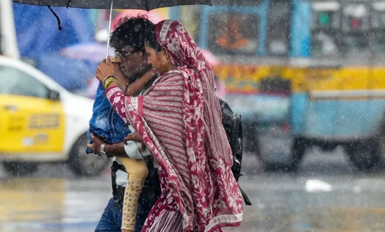 IMD Weather Updates: Heavy rain alert for 18 states, including Delhi and UP; risk of flash floods in Uttarakhand and Himachal; check the weather forecast for Bihar, MP, and Rajasthan.