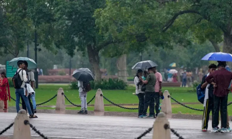 IMD Weather Updates: Orange alert for Delhi, heavy rain warning for UP and Bihar; what will the weather be like today from Uttarakhand to Maharashtra?