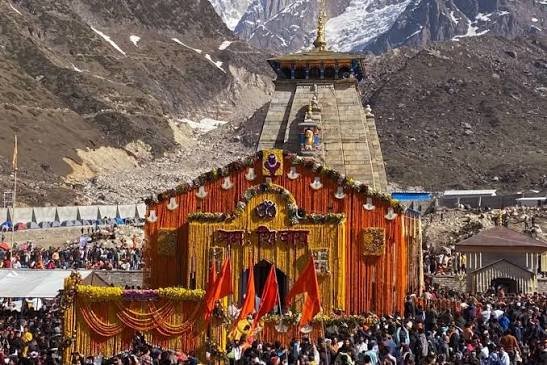 Major action taken in Kedarnath under 'Operation Kalanemi': 15 sadhus residing without verification were fined and sent to Gauri Kund.