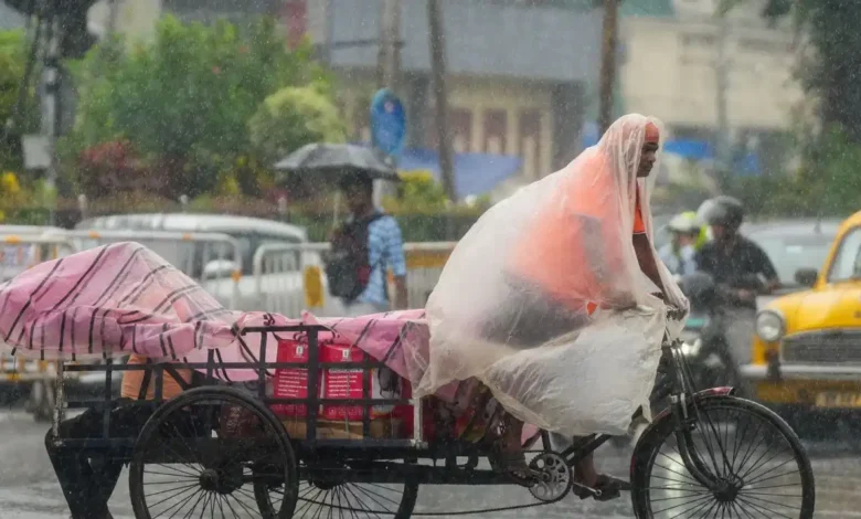 Delhi Weather Update: Rain takes a break in Delhi; heavy rain alert for UP and Uttarakhand; check the weather forecast for MP, Bihar, Rajasthan, and the rest of the country.