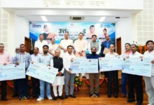 Uttarakhand Clean Mobility: Chief Minister Dhami flagged off 11 clean-fuel vehicles in Dehradun; six vehicle owners received a 50% subsidy.