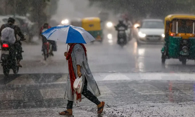 IMD Weather Updates: Yellow alert for Delhi; heavy rain warning for 18 states, including UP and Bihar; check the weather forecast for the next 7 days.