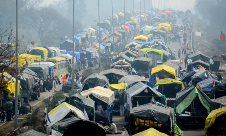 Farmers' Mahapanchayat in Delhi: A major Mahapanchayat is taking place at Kisan Ghat today; preparations are underway to corner the government on several issues, ranging from MSP to the US trade deal.